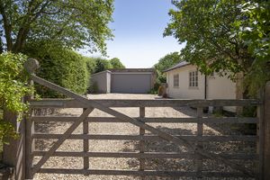 My Lady's Cottage_Driveway- click for photo gallery